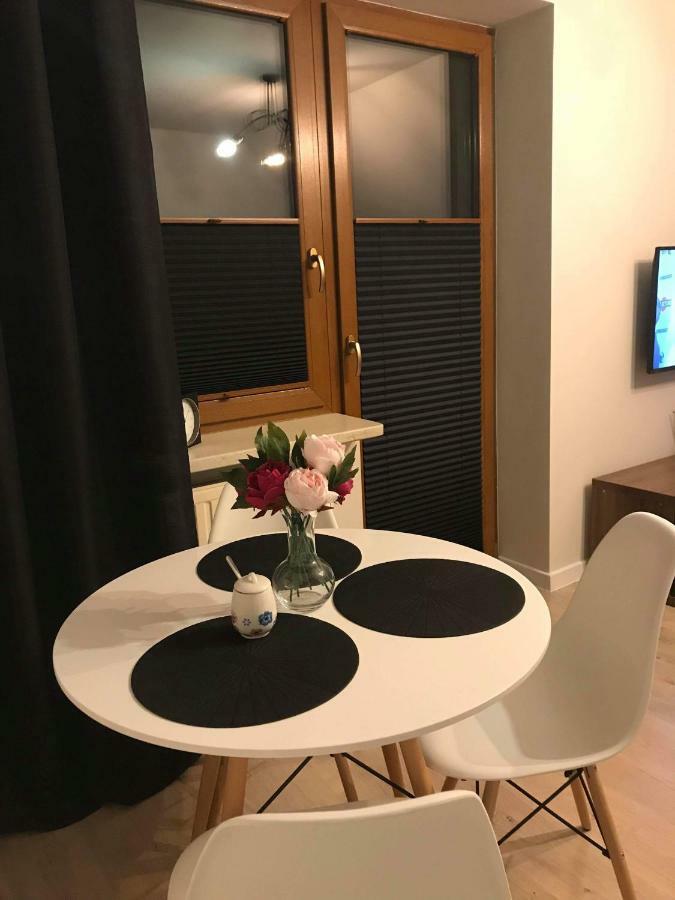 Black Rose Apartament Targi 3 Km, F-Ry Vat Кельце Екстер'єр фото